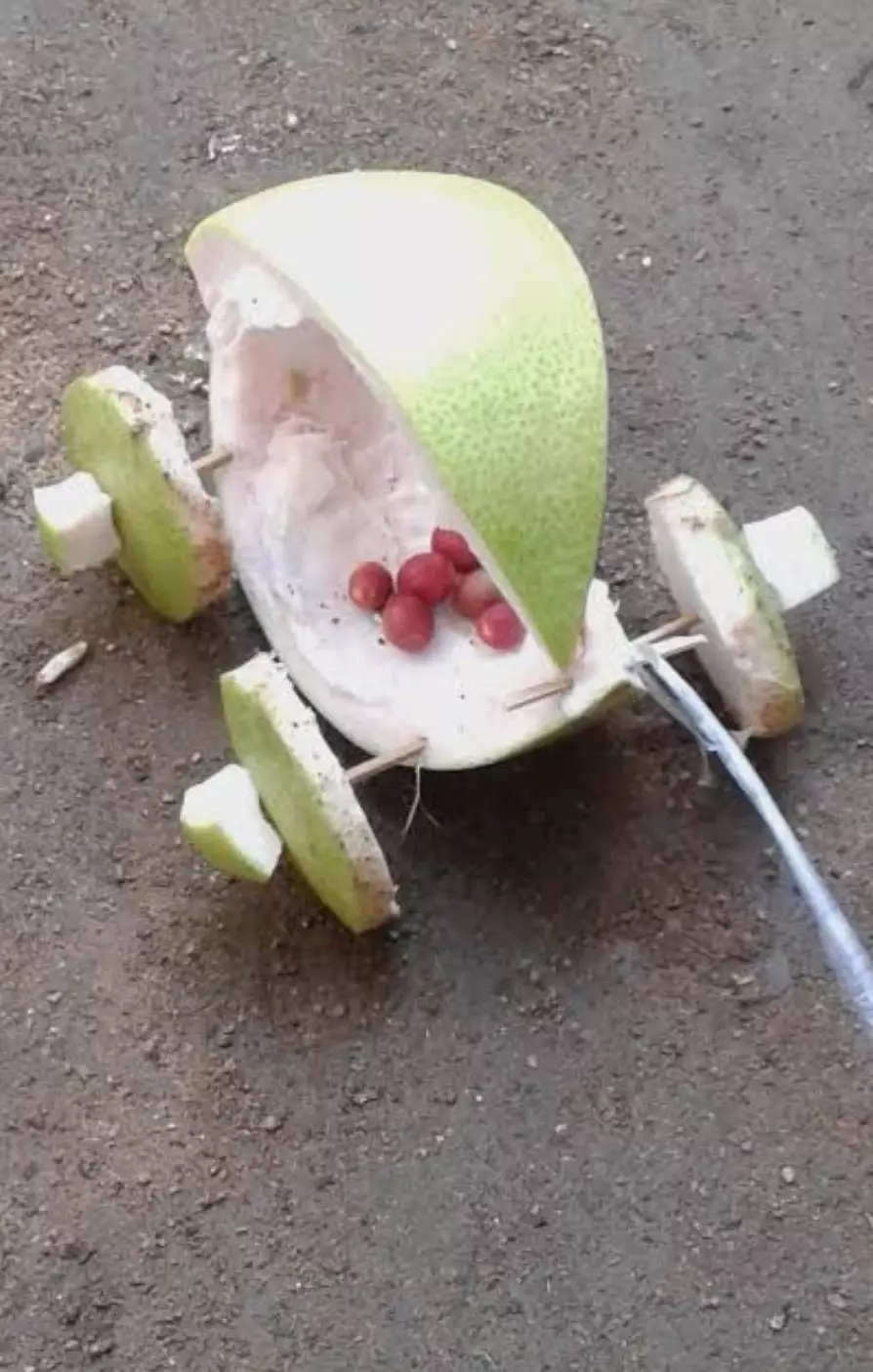 Mainan jadul anak 90an © berbagai sumber