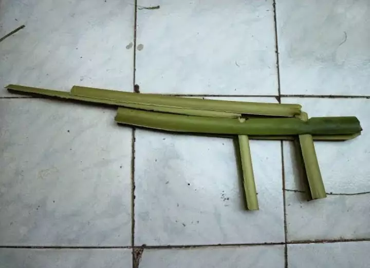 Mainan jadul anak 90an © berbagai sumber