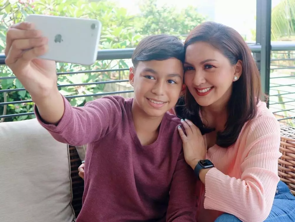 Tips kembangkan bakat anak versi Donna Agnesia © 2020 brilio.net Tips kembangkan bakat anak versi Donna Agnesia © 2020 brilio.net