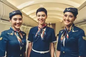 Ini alasan pramugari selalu pakai lipstik warna merah