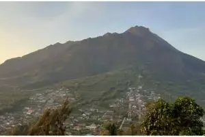 Berstatus Siaga, ini 4 potret terbaru Merapi pada 7 November 2020