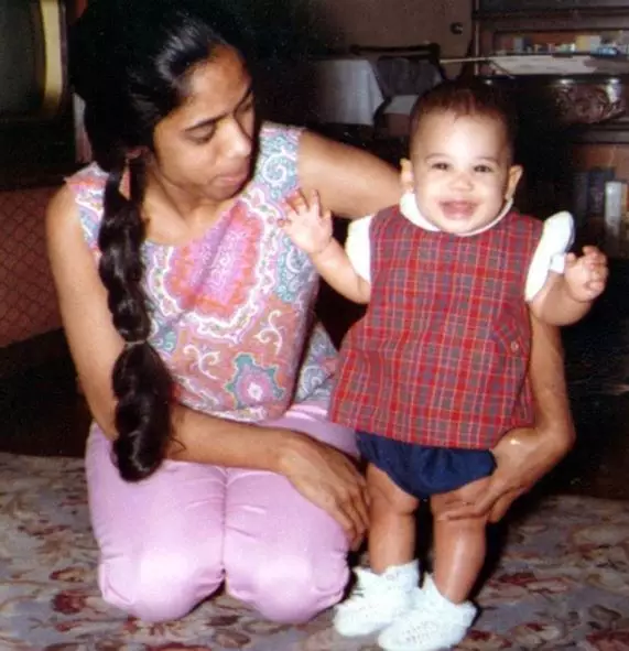 10 Potret transformasi Kamala Harris Instagram