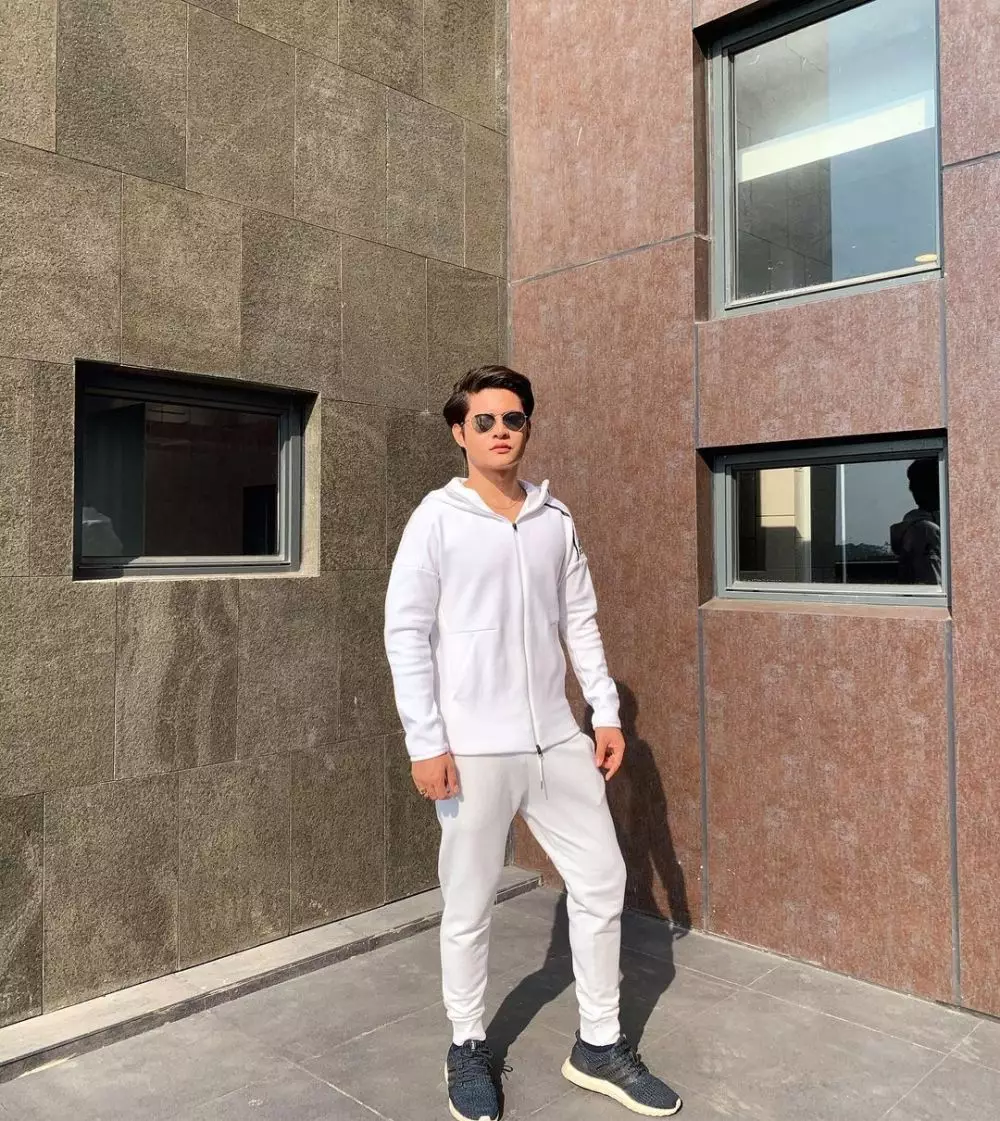 Pesona Erevano, kekasih Barbie Kumalasari © 2020 brilio.net Instagram