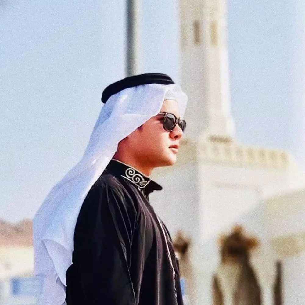 Pesona Erevano, kekasih Barbie Kumalasari © 2020 brilio.net Instagram