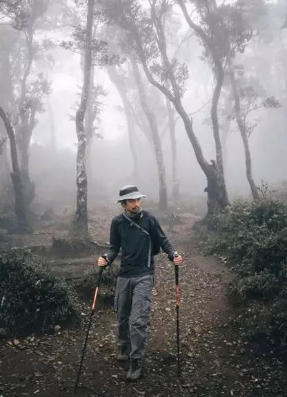 7 Aksi Fiersa Besari mendaki gunung istimewa