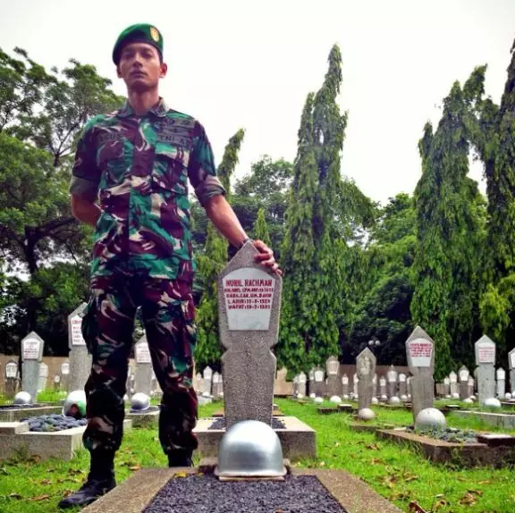 Seleb pakai seragam TNI © 2020 brilio.net