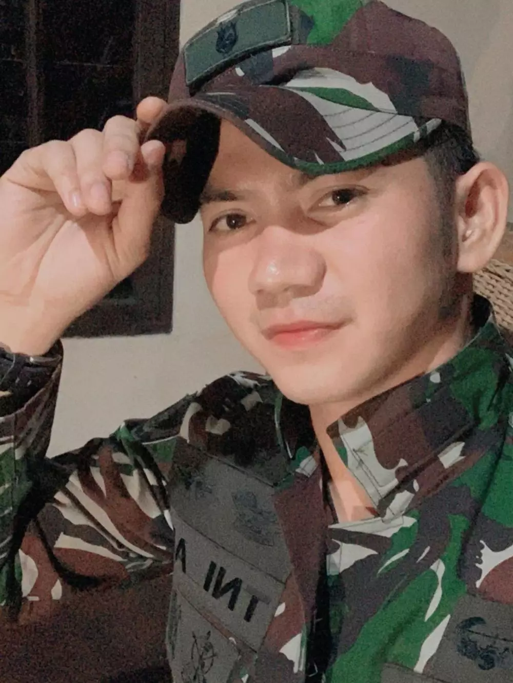 Seleb pakai seragam TNI © 2020 brilio.net