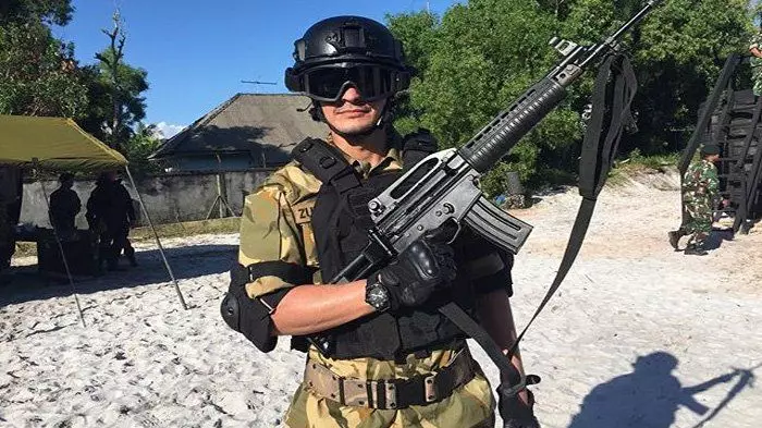 Seleb pakai seragam TNI © 2020 brilio.net