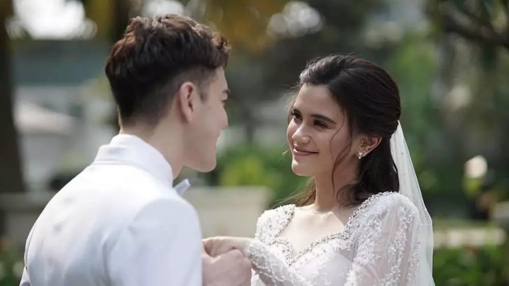 SELEB - Aksi romantis 5 seleb manjakan istri hamil ini bikin hati luluh istimewa SELEB - Aksi romantis 5 seleb manjakan istri hamil ini bikin hati luluh istimewa