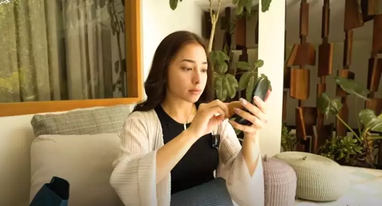 Tutorial makeup ala Nikita Willy  © YouTube