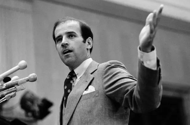 11 potret masa muda Joe Biden © 2020 brilio.net 11 potret masa muda Joe Biden © 2020 brilio.net