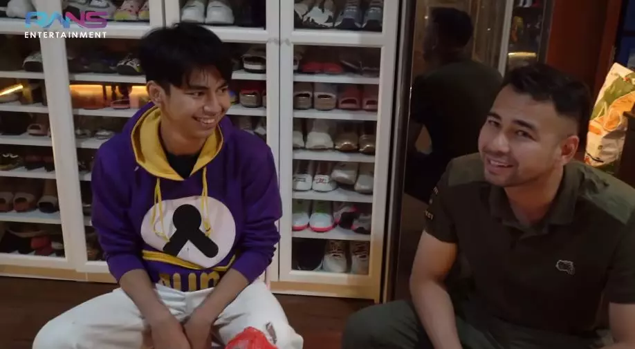 fasilitas kembaran raffi © YouTube