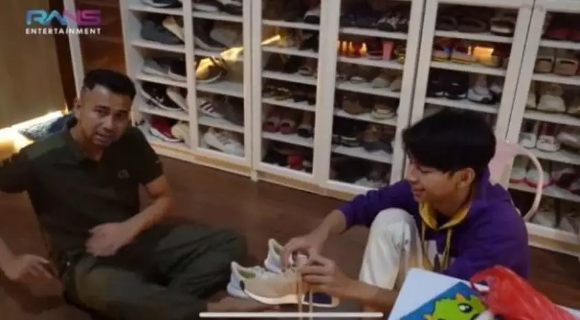 fasilitas kembaran raffi © YouTube