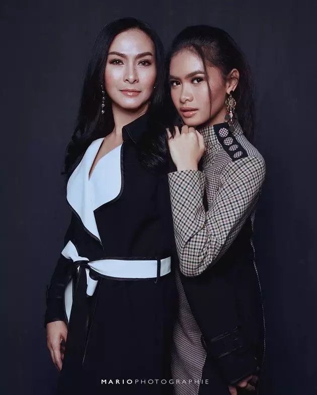 pemotretan seleb dan putrinya © Instagram