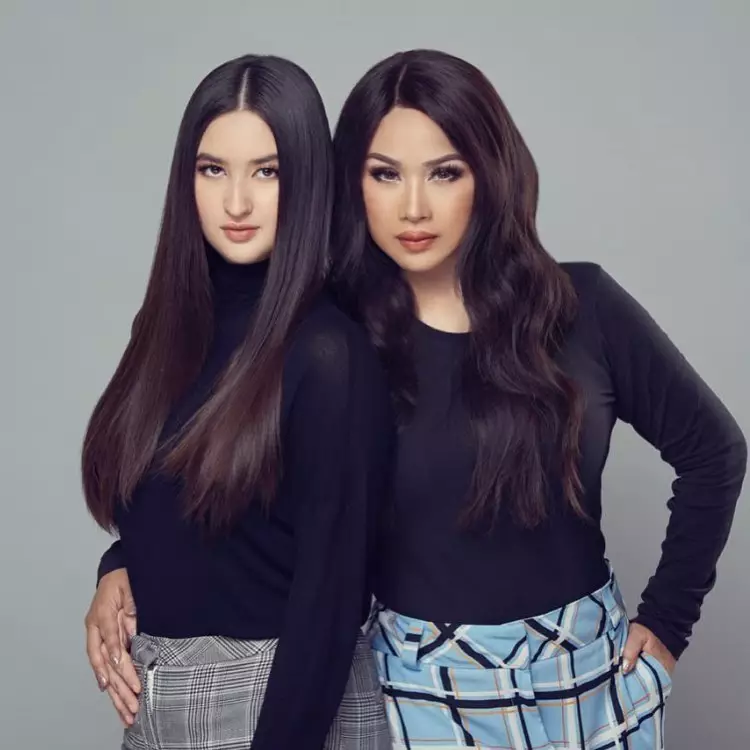 pemotretan seleb dan putrinya © Instagram