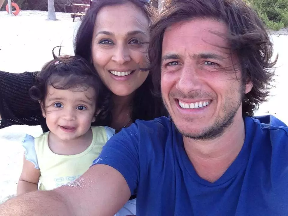 Seleb mesra bareng pasangan bule © 2020 brilio.net