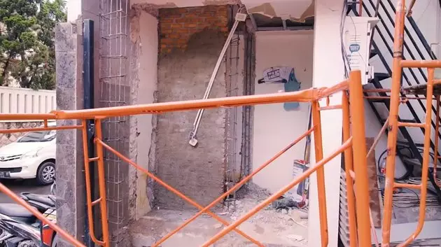 10 renovasi rumah radit © YouTube