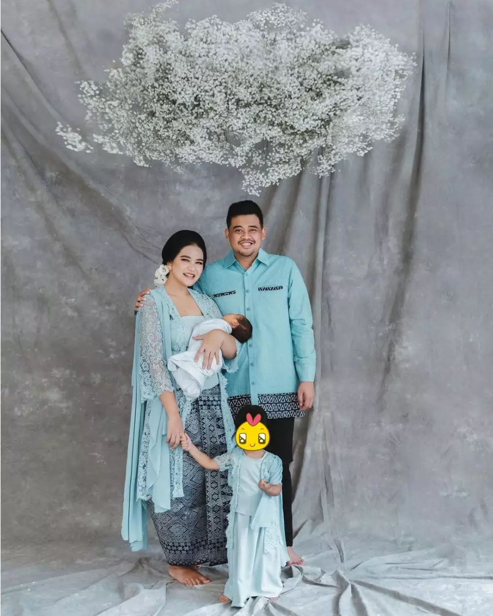 Gaya pemotretan keluarga Kahiyang Ayu © Instagram Gaya pemotretan keluarga Kahiyang Ayu © Instagram