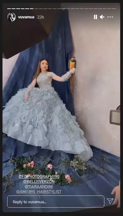 pemotretan Tiara Andini dengan binatang ©Instagram pemotretan Tiara Andini dengan binatang ©Instagram