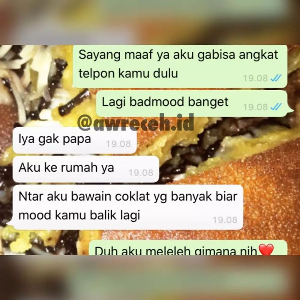 Chat kalau pacar lagi ngambek © berbagai sumber Chat kalau pacar lagi ngambek © berbagai sumber