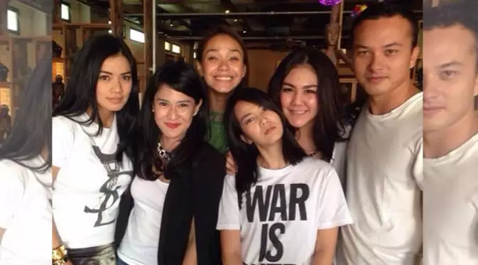 Pasangan Nicholas Saputra di film © Istimewa