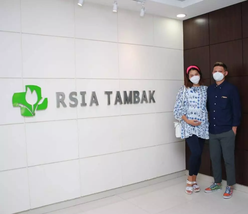 potret baby bump bunga jelitha © Instagram