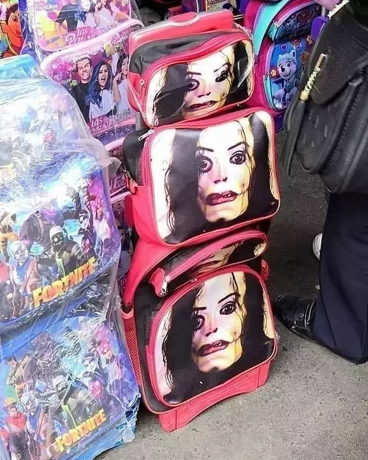 desain tas nyeleneh kocak © Berbagai sumber
