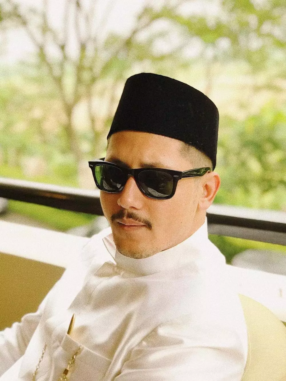 Seleb pakai baju koko © 2020 brilio.net Seleb pakai baju koko © 2020 brilio.net