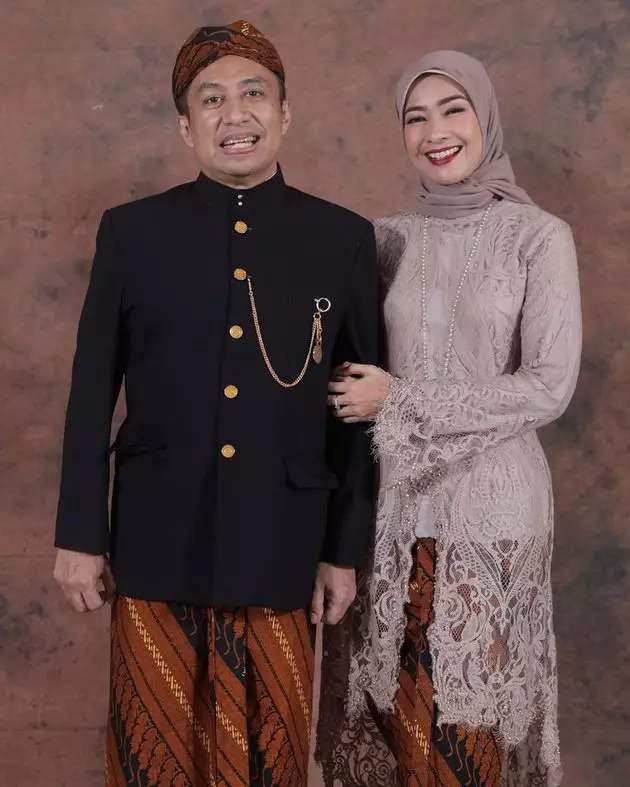 Alya Rohali dan suami © 2020 brilio.net Instagram Alya Rohali dan suami © 2020 brilio.net Instagram