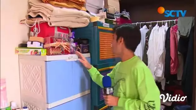 Kamar Rey Bong di lokasi syuting © 2020 brilio.net YouTube Kamar Rey Bong di lokasi syuting © 2020 brilio.net YouTube