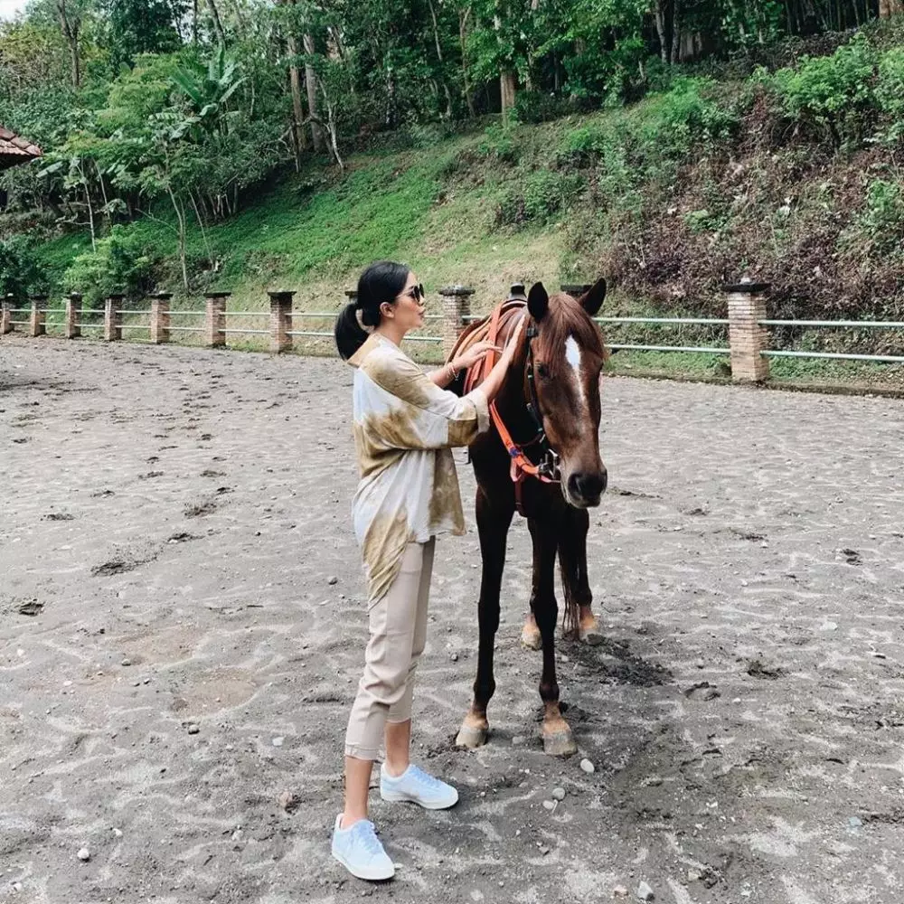 momen bulan madu Dea Rizkita © 2020 brilio.net