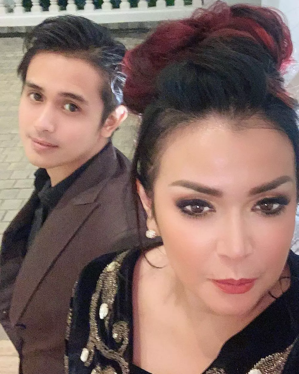 Ajun Perwira dan Jennifer kondangan © Instagram