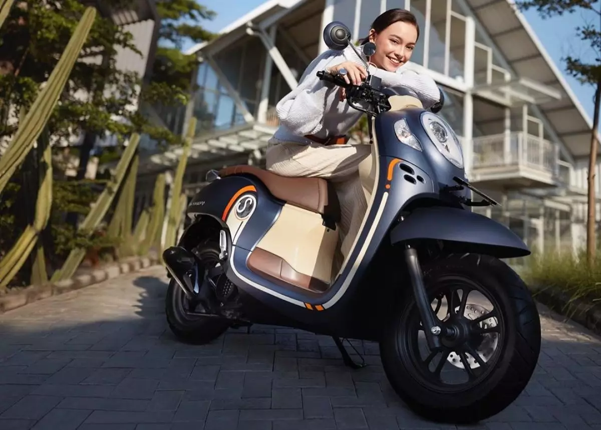 8 Fakta skutik anyar Honda berkarakter unik, fashionable dan stylish