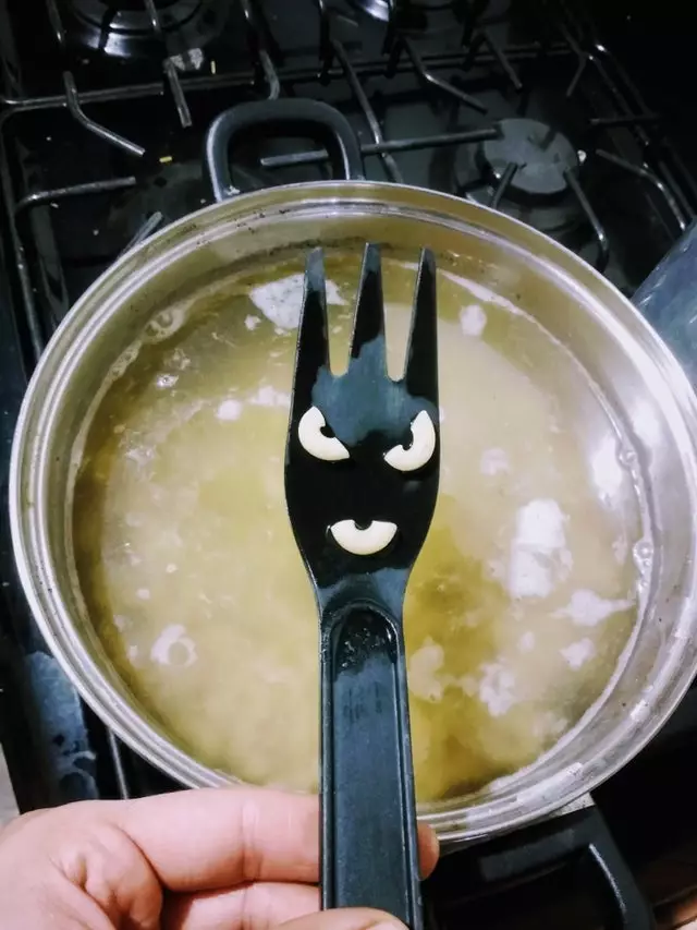 alat dapur mirip wajah © Reddit alat dapur mirip wajah © Reddit