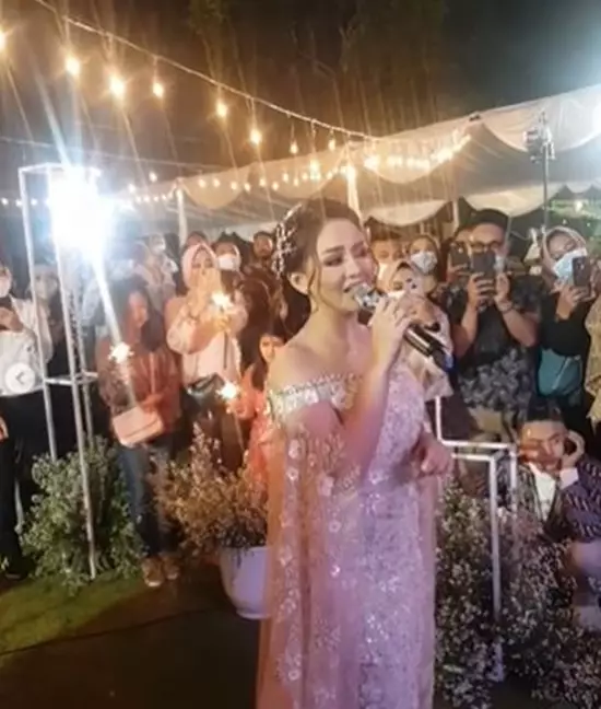 resepsi Jenita Janet © 2020 brilio.net resepsi Jenita Janet © 2020 brilio.net