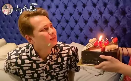 Momen kejutan ulang tahun Andhika Pratama © YouTube