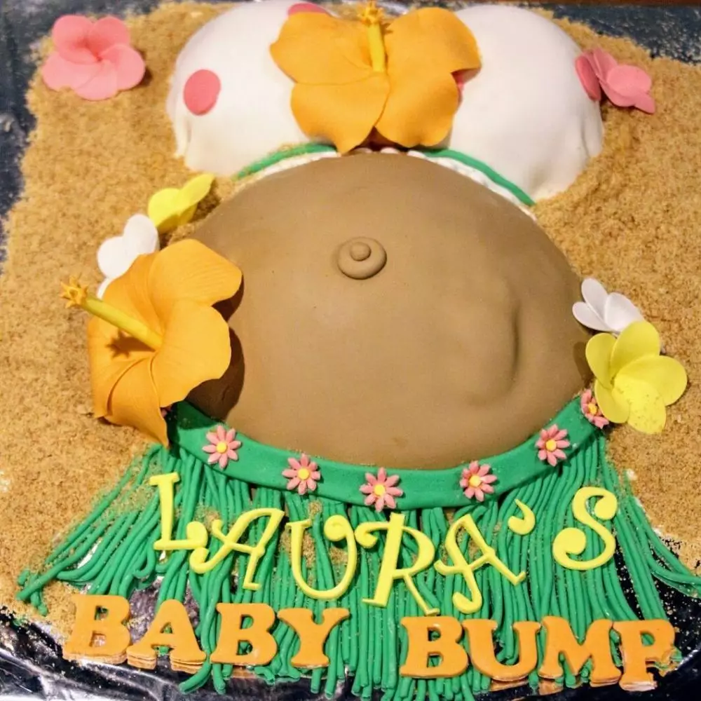 kue baby shower seleb © 2020 brilio.net