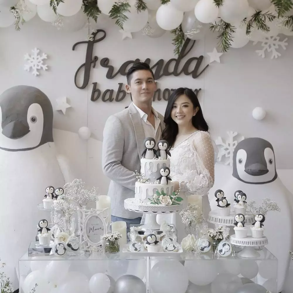 kue baby shower seleb © 2020 brilio.net