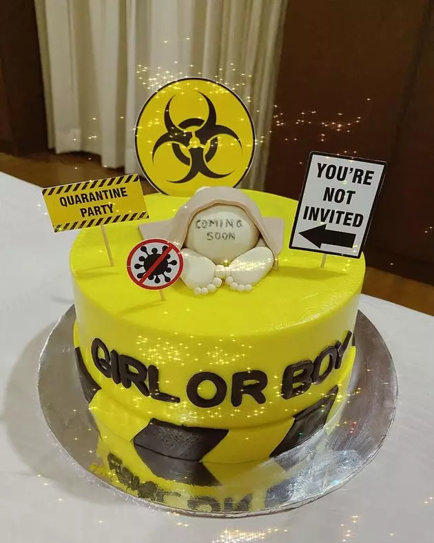 kue baby shower seleb © 2020 brilio.net