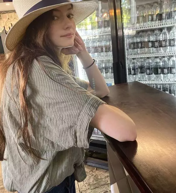 Mackenzie 20 tahun © Instagram