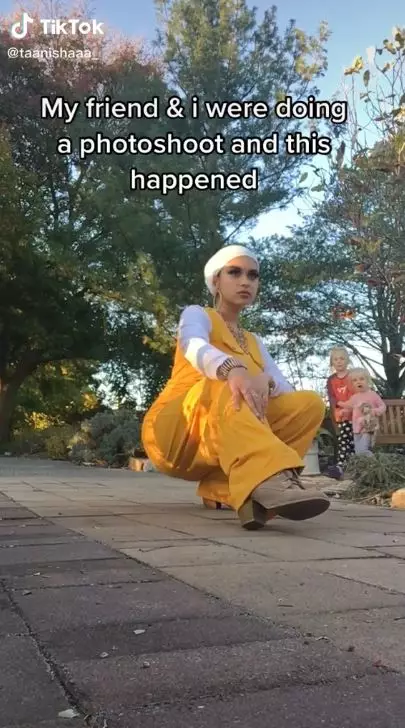 wanita bertemu gadis cilik © TikTok 