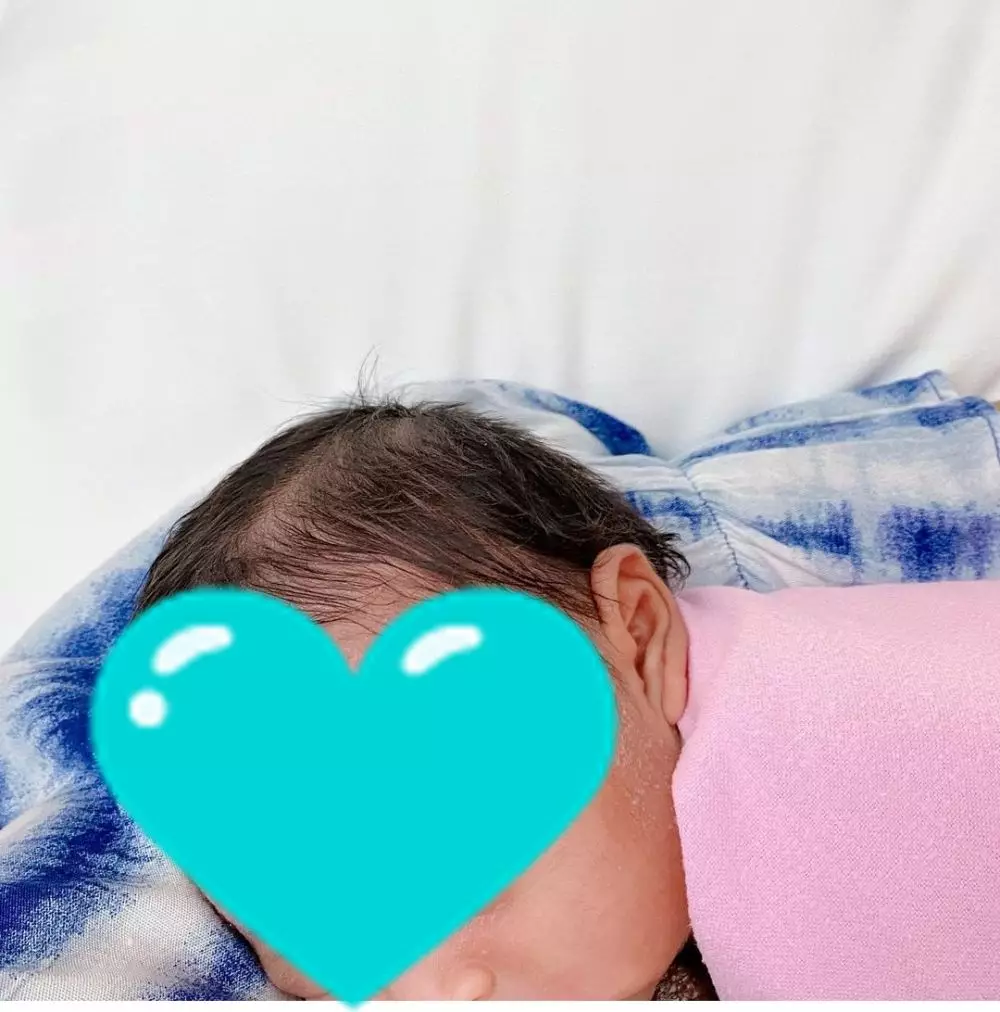 Nina melahirkan anak ketiga © 2020 brilio.net/ Instagram Nina melahirkan anak ketiga © 2020 brilio.net/ Instagram