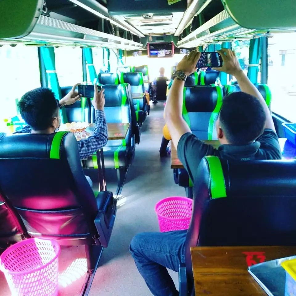 Resto on the bus Karanggede © 2020 brilio.net Instagram