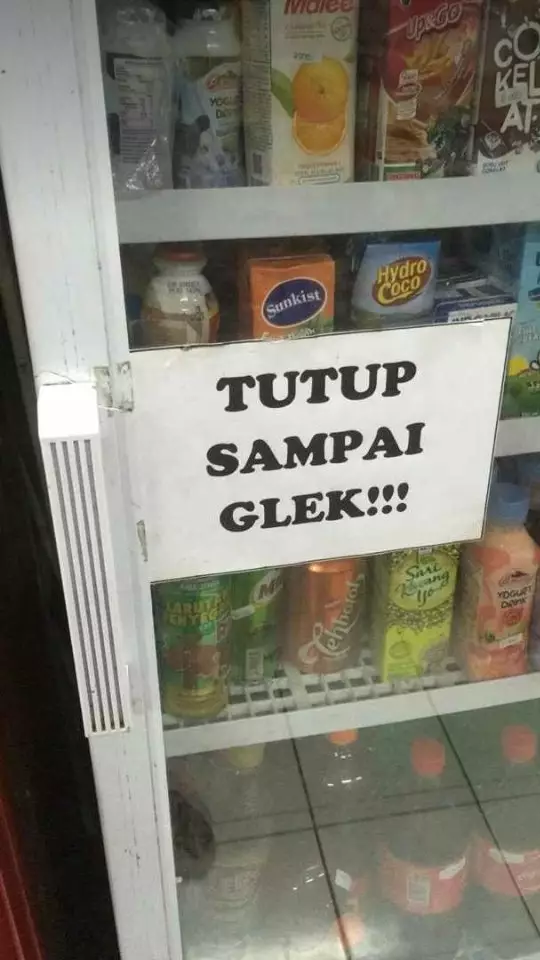 Pemberitahuan lucu pakai kertas © Twitter Pemberitahuan lucu pakai kertas © Twitter