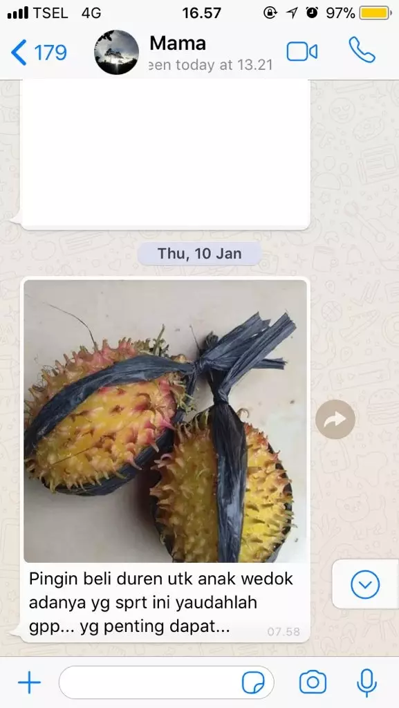 Chat iseng dari orangtua © Twitter