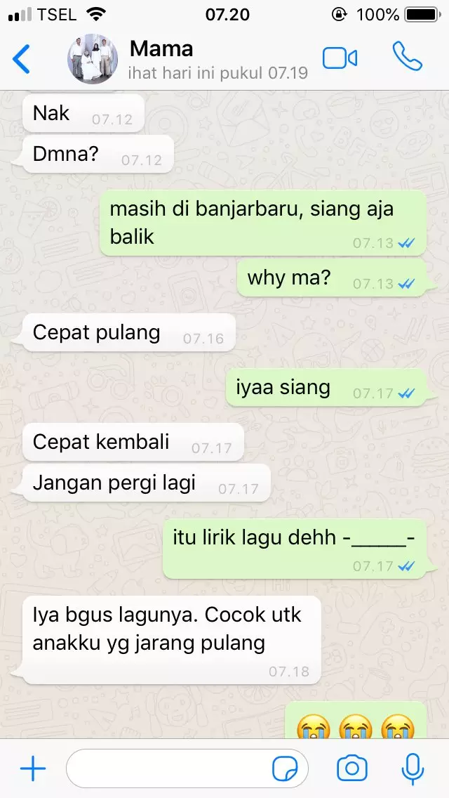 Chat iseng dari orangtua © Twitter