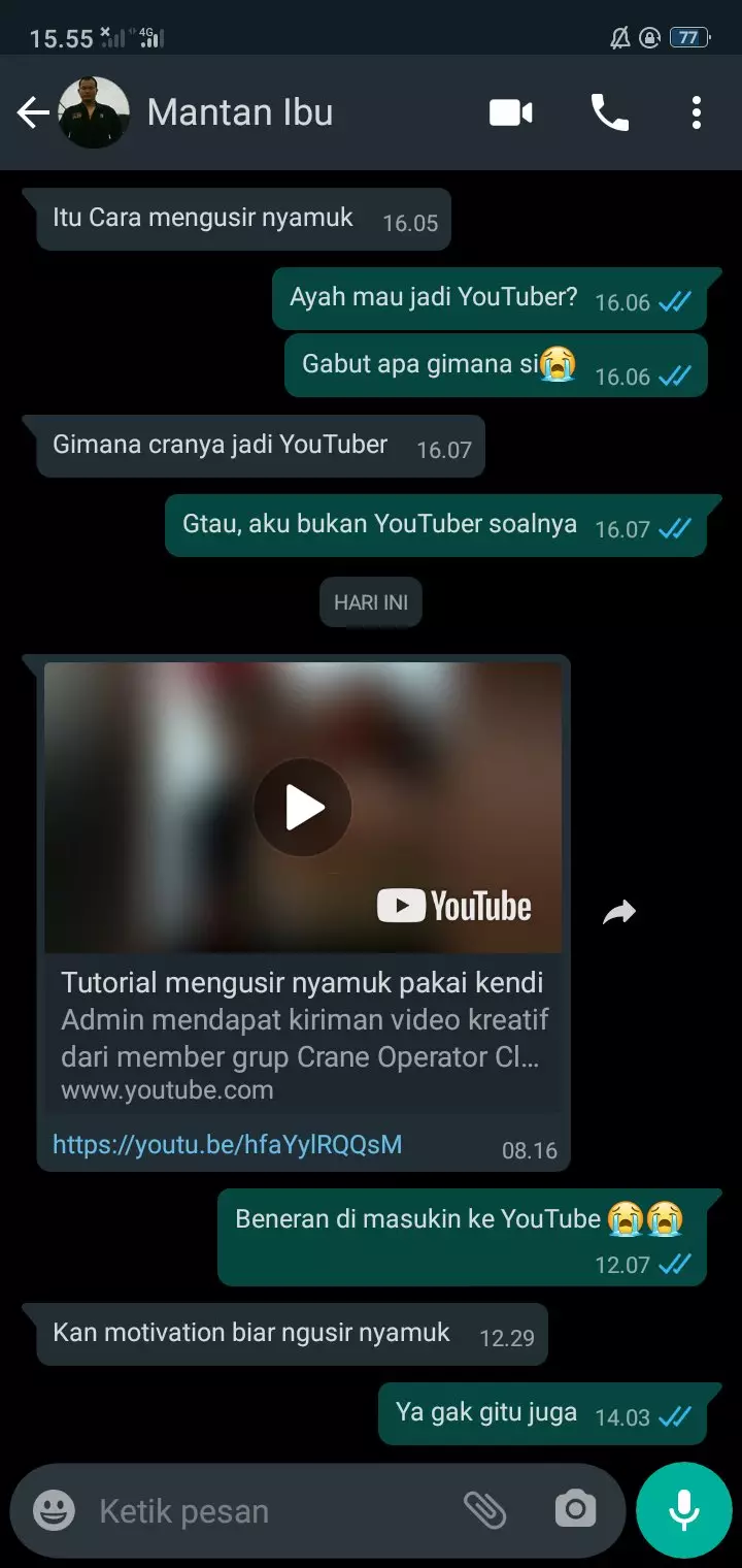 Chat iseng dari orangtua © Twitter