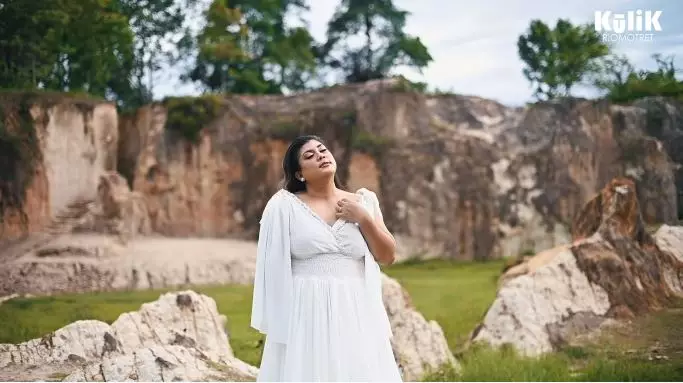 Prewedding Regina Idol © 2020 brilio.net Prewedding Regina Idol © 2020 brilio.net