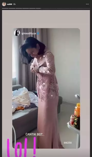 Citra Anidya fitting kebaya © Instagram Citra Anidya fitting kebaya © Instagram