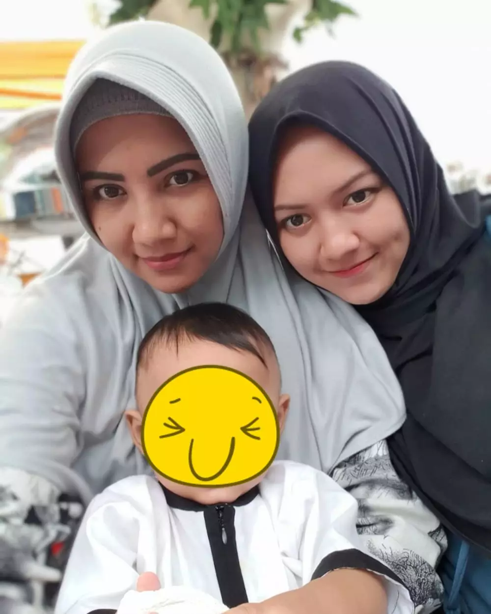 Happy Asmara dan ibunda  © 2020 brilio.net Happy Asmara dan ibunda  © 2020 brilio.net